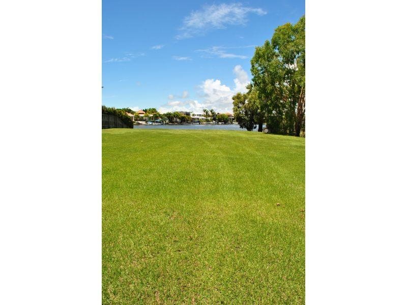 Noosa Waters QLD 4566