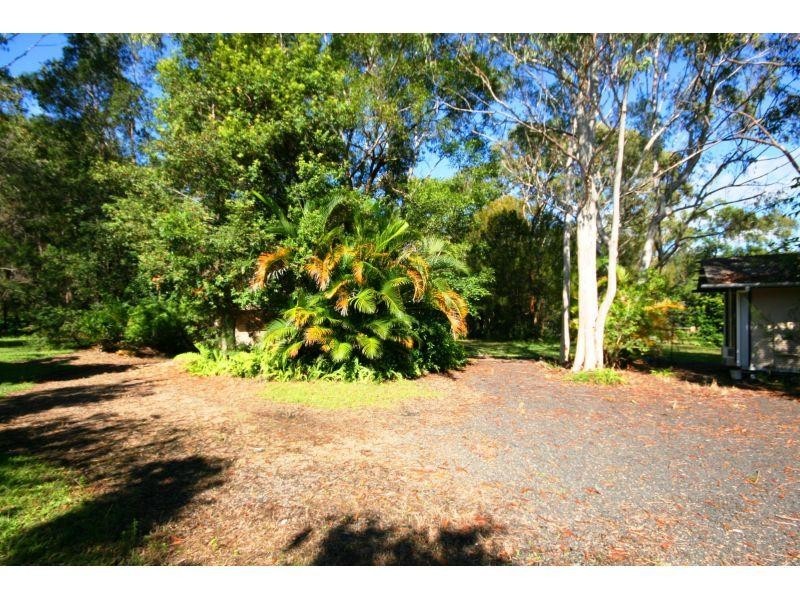 6 Harmony Court, Cooroibah QLD 4565