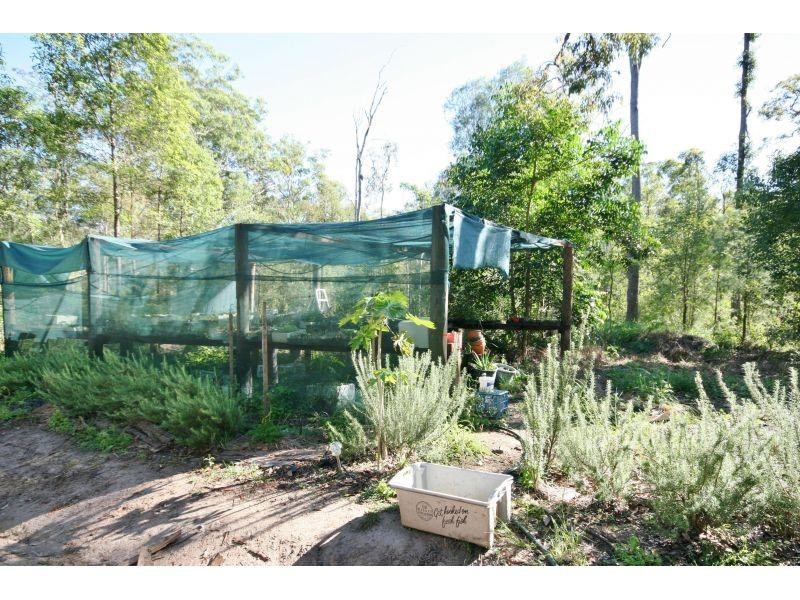 1 Tinana Road, Goomboorian QLD 4570