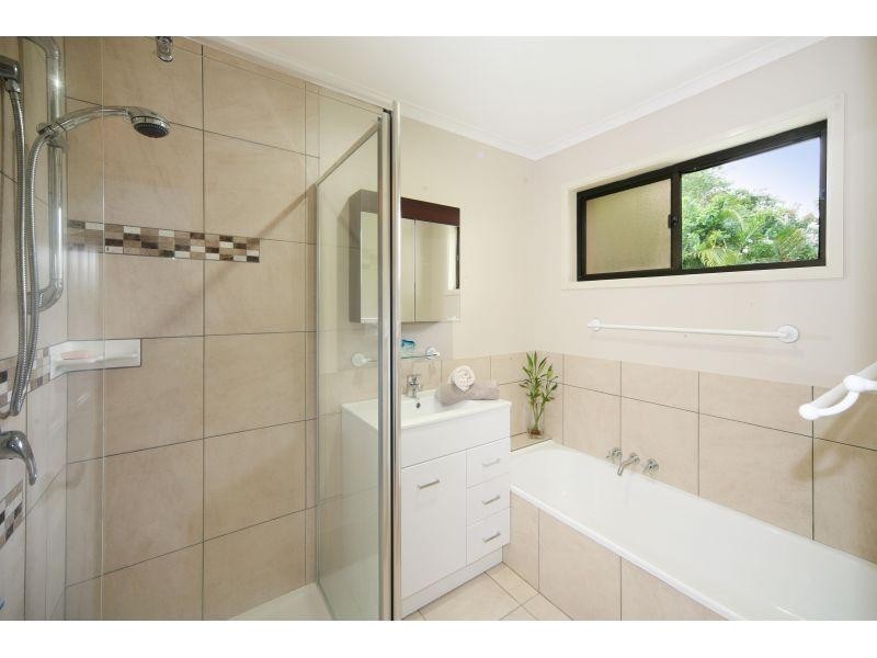 2 Southern Cross Parade, Sunrise Beach QLD 4567
