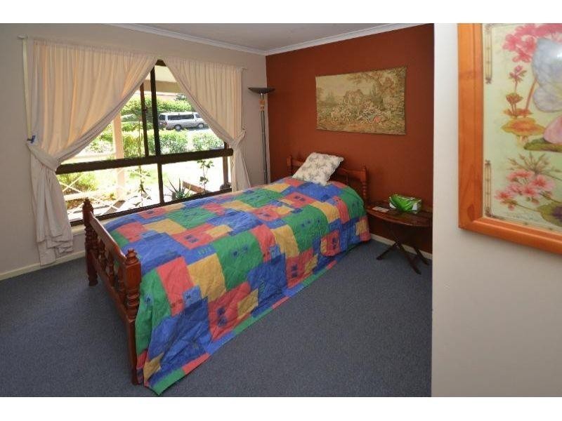 2 Southern Cross Parade, Sunrise Beach QLD 4567