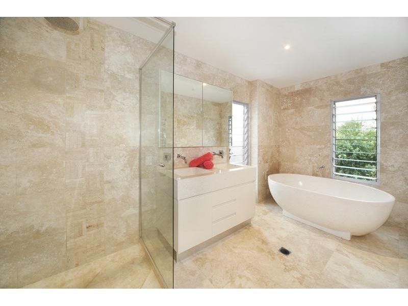 31 Creek Road, Noosaville QLD 4566