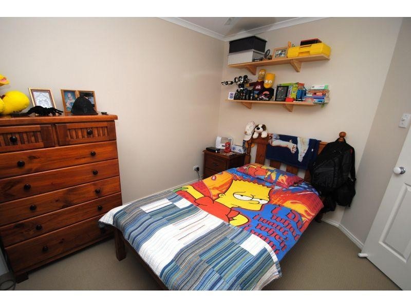 5 Moreton Ct, Southside QLD 4570