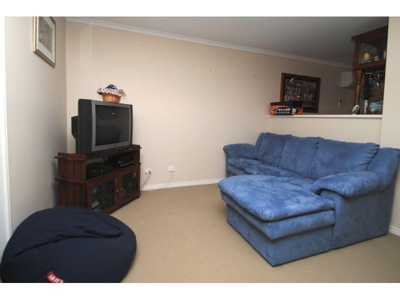 5 Moreton Ct, Southside QLD 4570