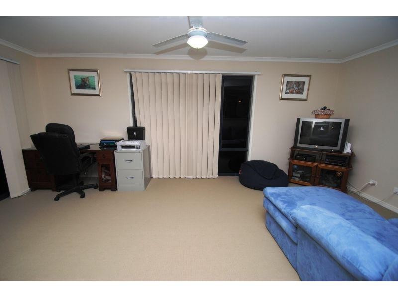 5 Moreton Ct, Southside QLD 4570