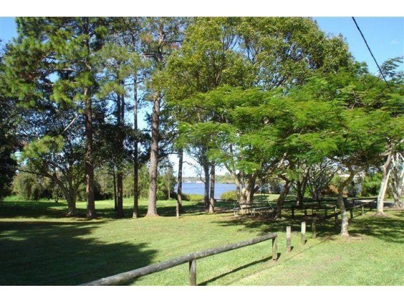 84 Gympie St, Tewantin QLD 4565