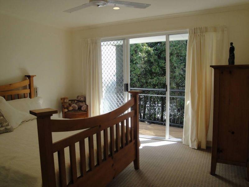 8/3 Beacon Court, Sunrise Beach QLD 4567