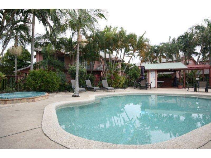 114/24 Lake Weyba Dr, Noosaville QLD 4566