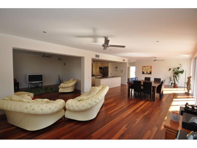 31 Cooroibah Cres, Tewantin QLD 4565