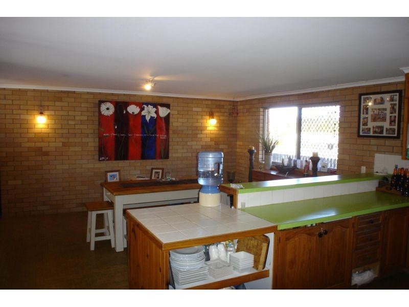 10 Carnoustie St, Tewantin QLD 4565