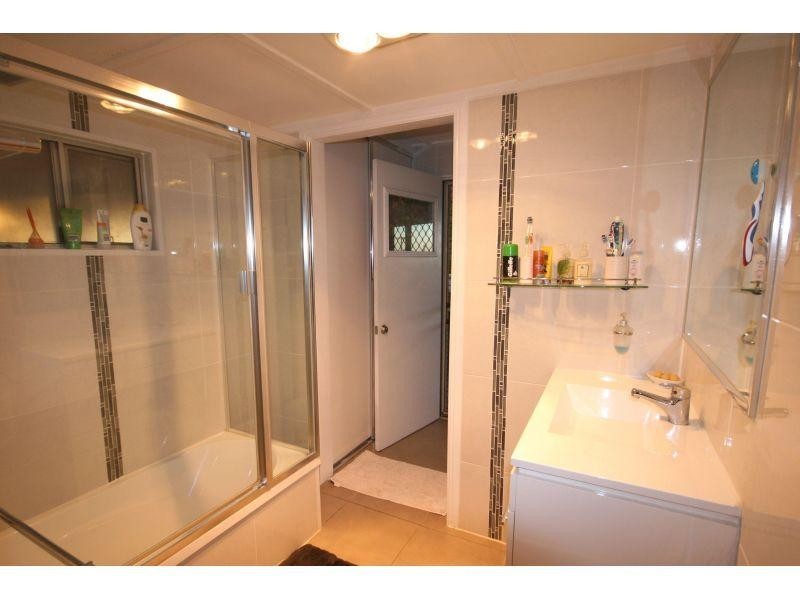 1 Campbell Lane, Monkland QLD 4570