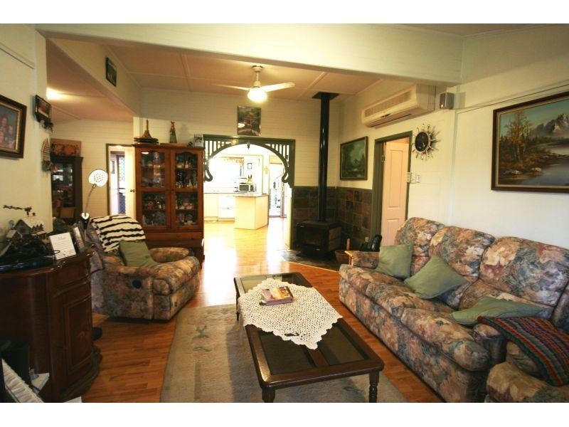 1 Campbell Lane, Monkland QLD 4570