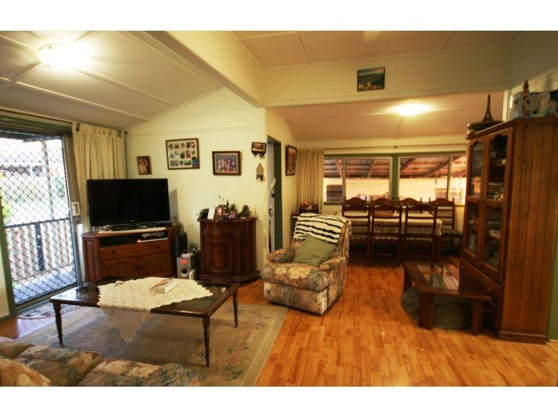 1 Campbell Lane, Monkland QLD 4570