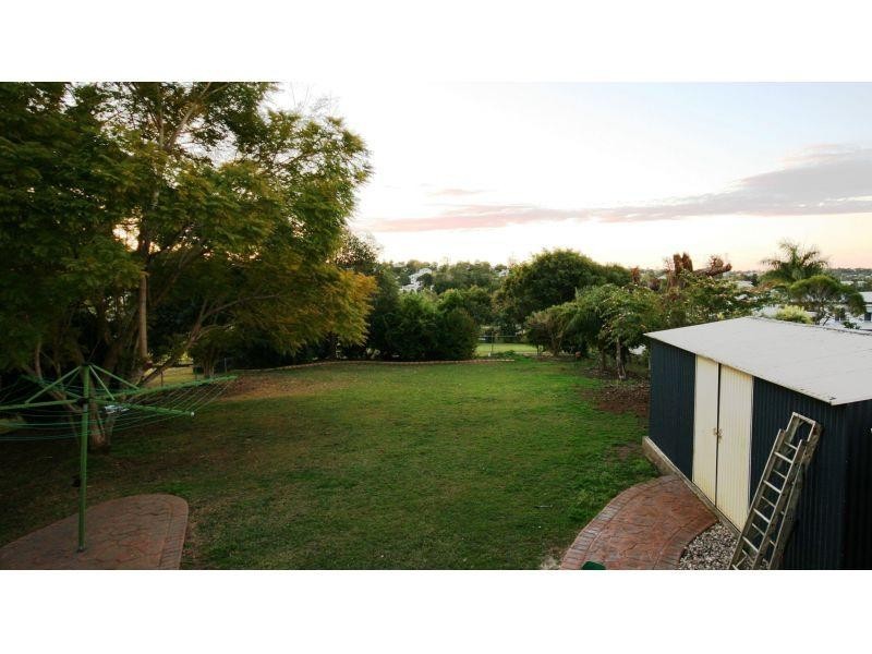 1 Campbell Lane, Monkland QLD 4570