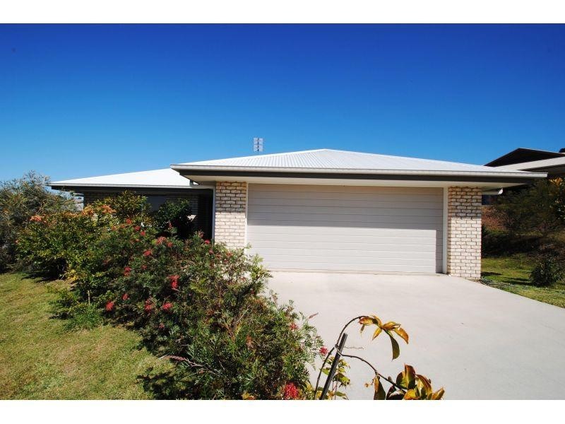 25 Federation Ct, Southside QLD 4570
