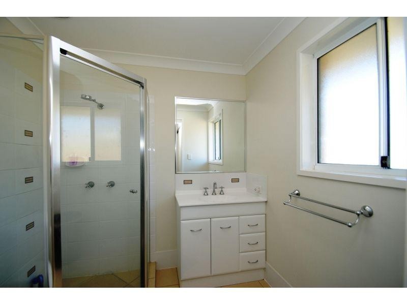 25 Federation Ct, Southside QLD 4570