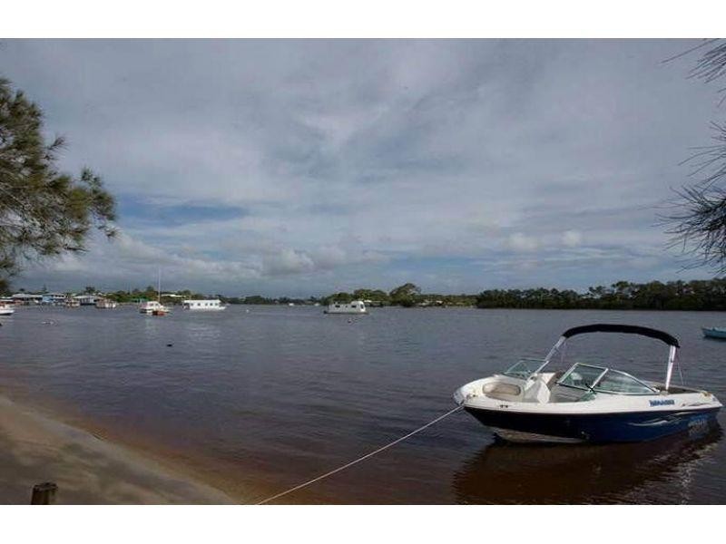 10 Hilton Terrace, Tewantin QLD 4565