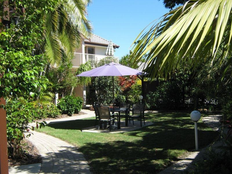 209/4 Lake Weyba Dr, Noosaville QLD 4566