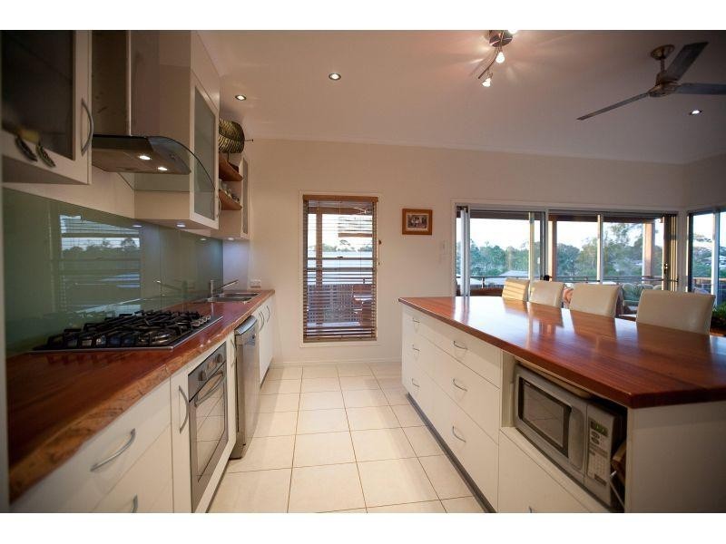 48 Directors Ct, Jones Hill QLD 4570