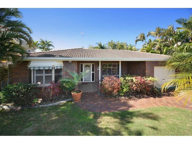 22 Dolphin Crescent, Noosaville QLD 4566