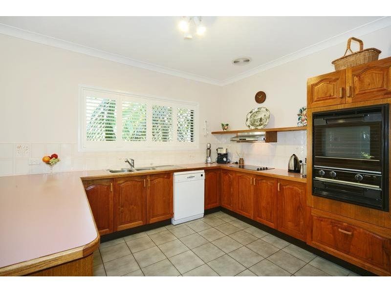 22 Dolphin Crescent, Noosaville QLD 4566