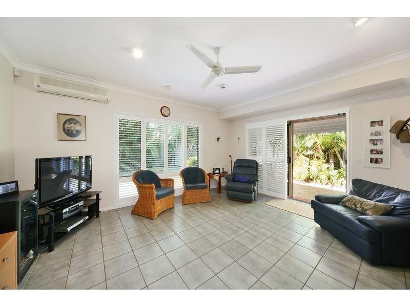 22 Dolphin Crescent, Noosaville QLD 4566