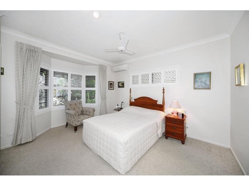 22 Dolphin Crescent, Noosaville QLD 4566