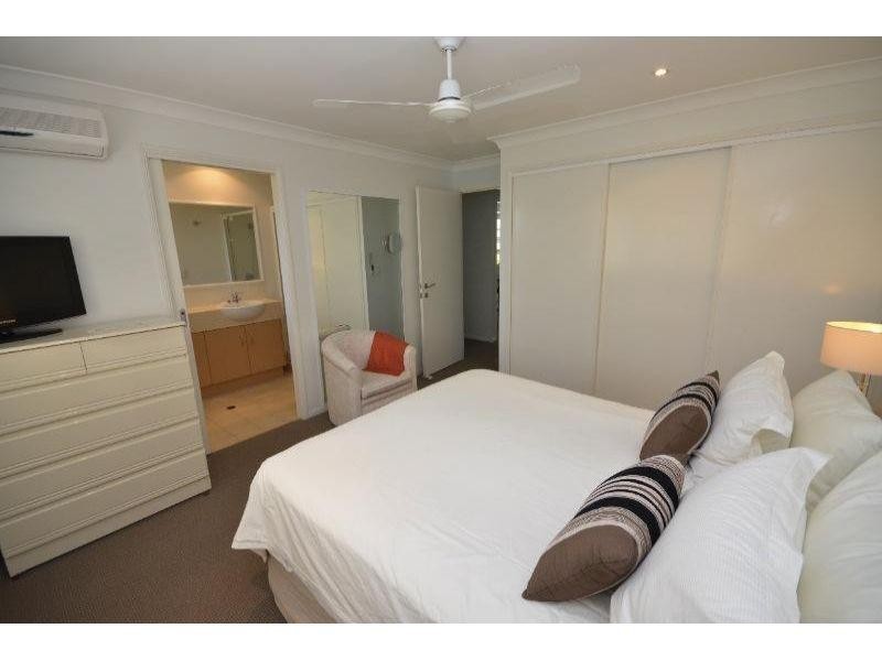 10/4 Riverstone Court, Tewantin QLD 4565