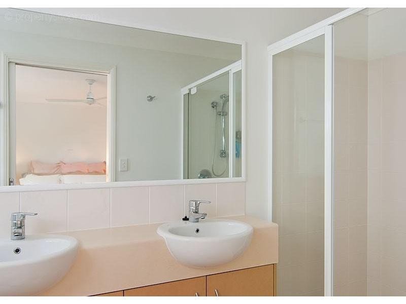 10/4 Riverstone Court, Tewantin QLD 4565