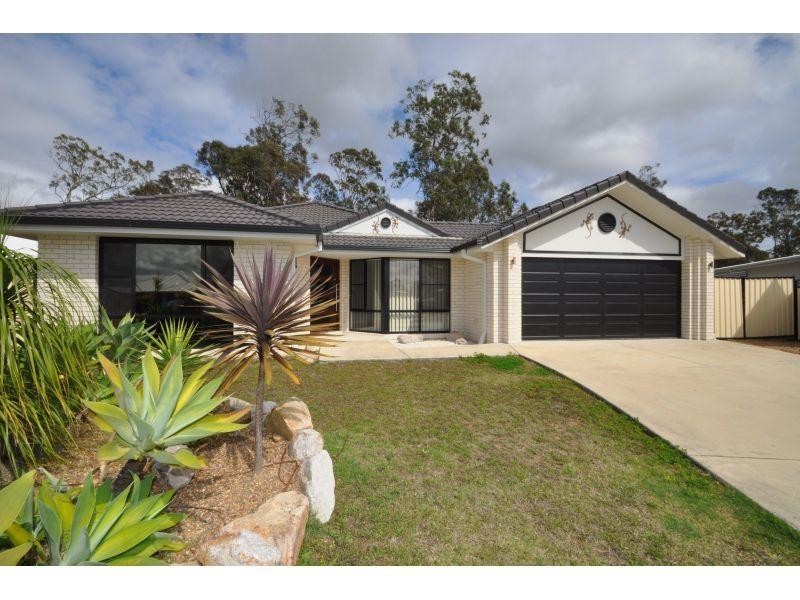 11 Suncrest Ct, Southside QLD 4570
