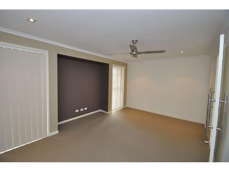 11 Suncrest Ct, Southside QLD 4570
