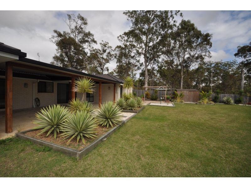 11 Suncrest Ct, Southside QLD 4570
