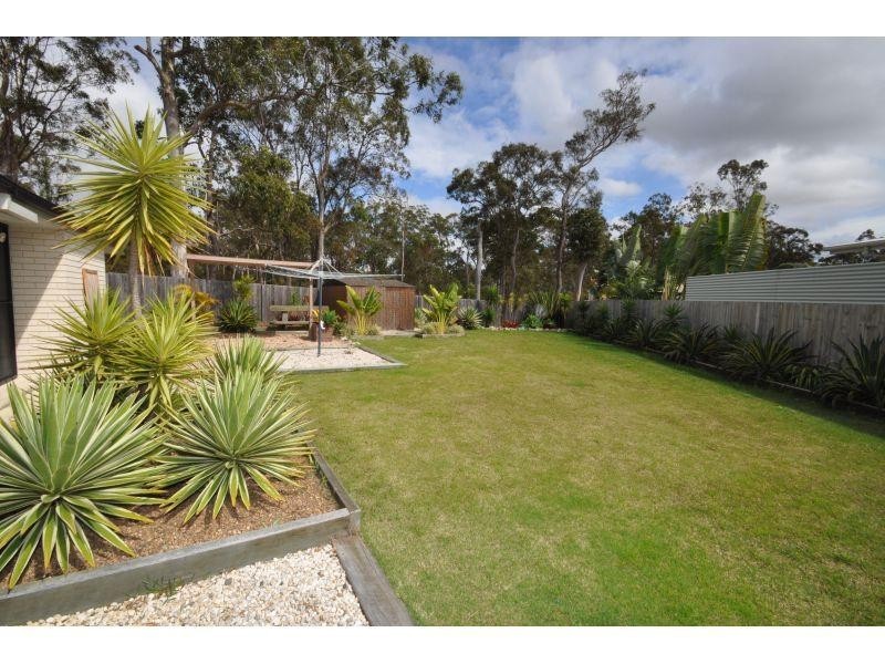 11 Suncrest Ct, Southside QLD 4570
