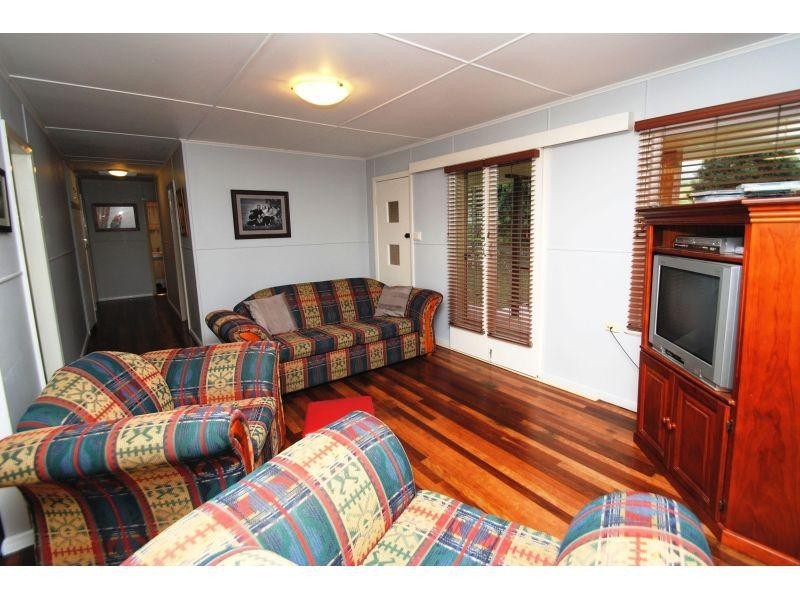 4 Roma Street, Monkland QLD 4570