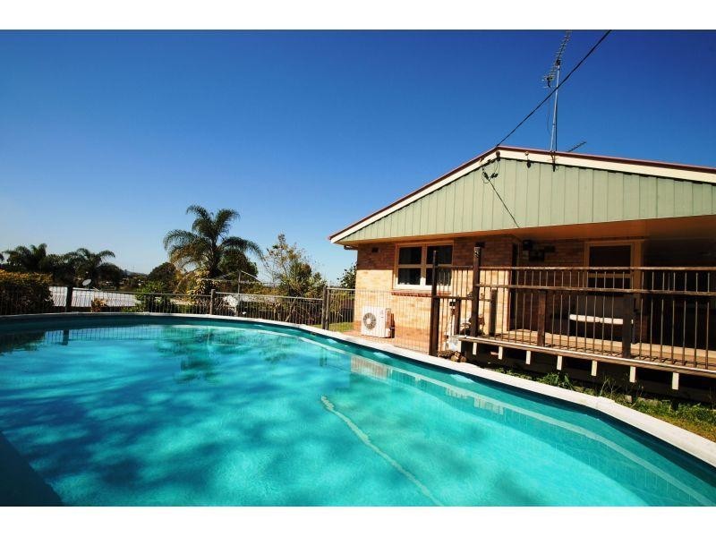 4 Roma Street, Monkland QLD 4570