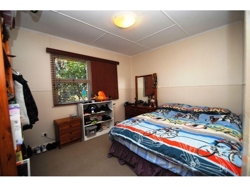 4 Roma Street, Monkland QLD 4570