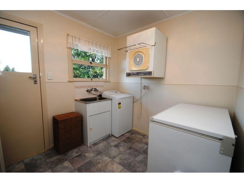 4 Roma Street, Monkland QLD 4570