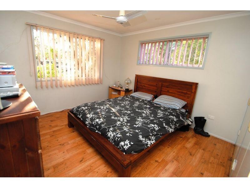 127 Sorensen Rd, Southside QLD 4570