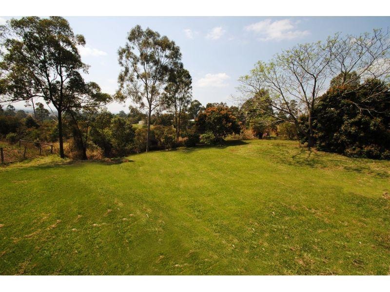 127 Sorensen Rd, Southside QLD 4570