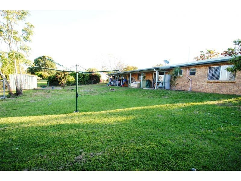 127 Sorensen Rd, Southside QLD 4570