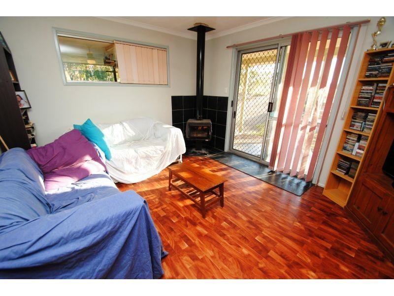 127 Sorensen Rd, Southside QLD 4570