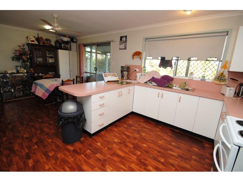 127 Sorensen Rd, Southside QLD 4570