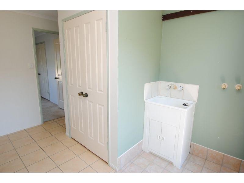 11 Walsh Ct, Monkland QLD 4570