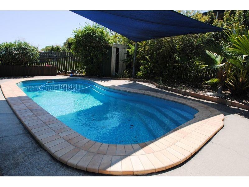 11 Walsh Ct, Monkland QLD 4570