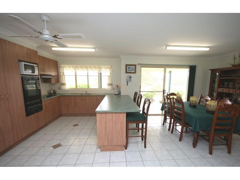 38 Shadbolt Road, Mothar Mountain QLD 4570