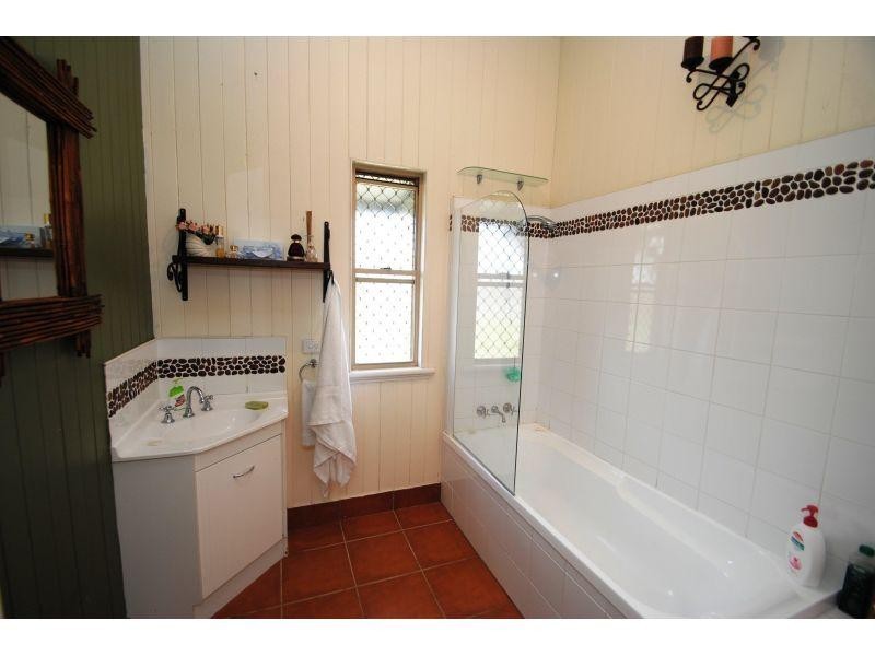 9 Jum Jum Ct, Lower Wonga QLD 4570