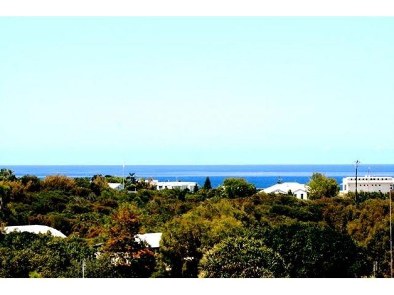 12 Courageous Place, Sunrise Beach QLD 4567