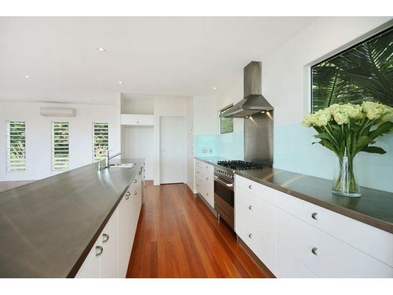 12 Courageous Place, Sunrise Beach QLD 4567