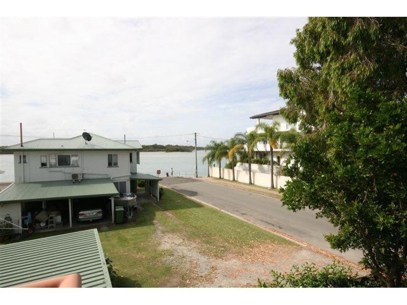 2/3 William Street, Noosaville QLD 4566