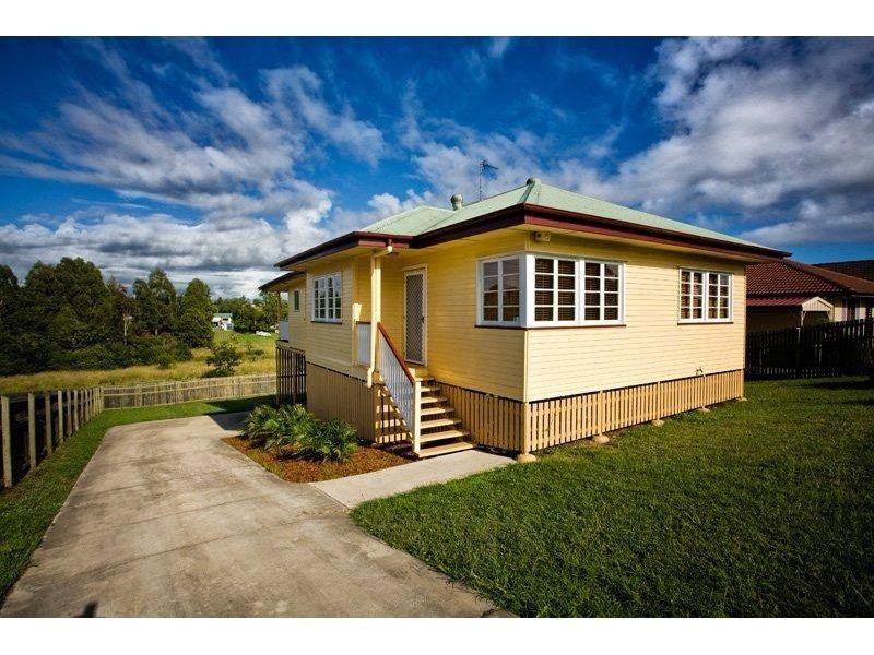 18 Walsh Ct, Monkland QLD 4570